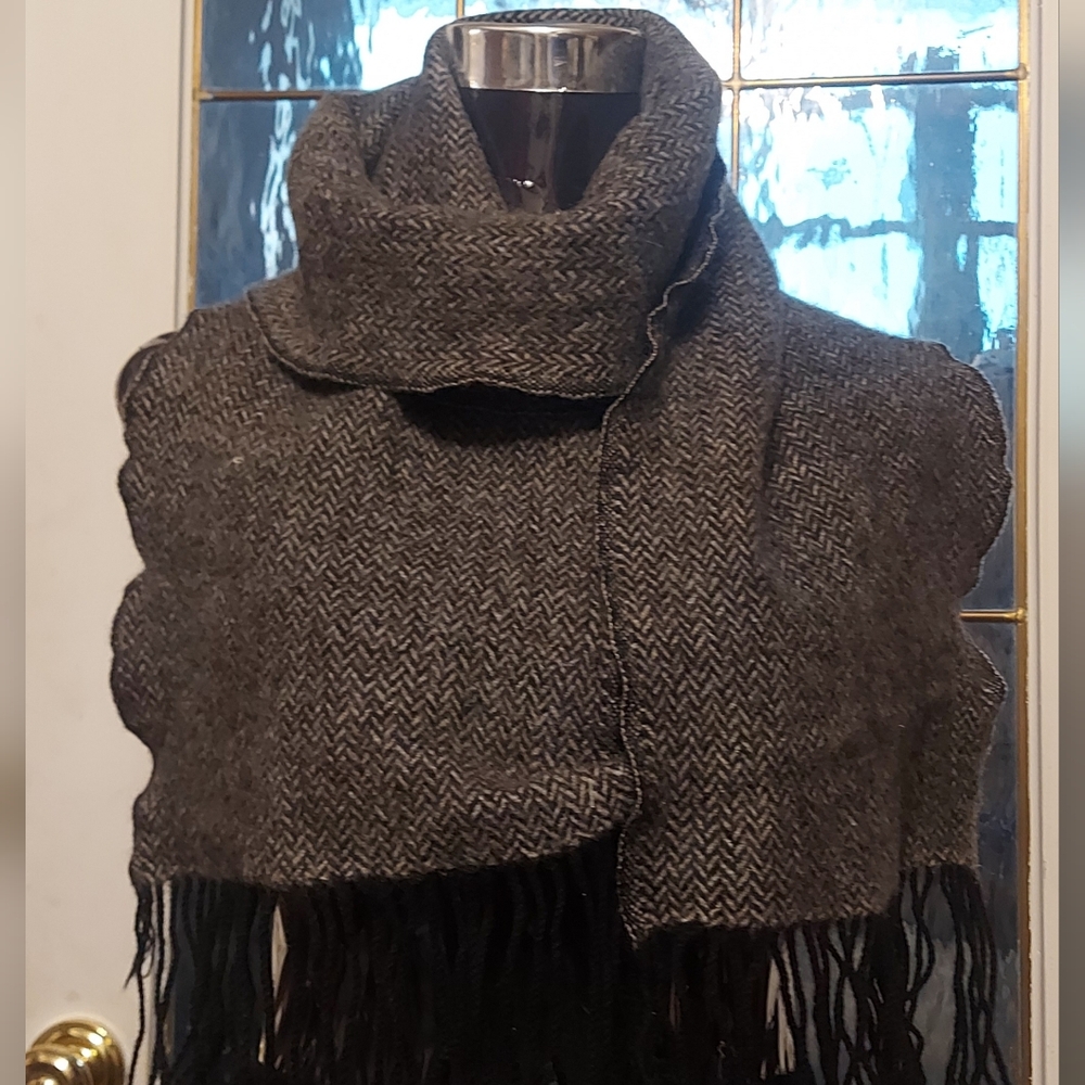 Danier Gray Wool Herringbone Scarf with Fringe Unisex